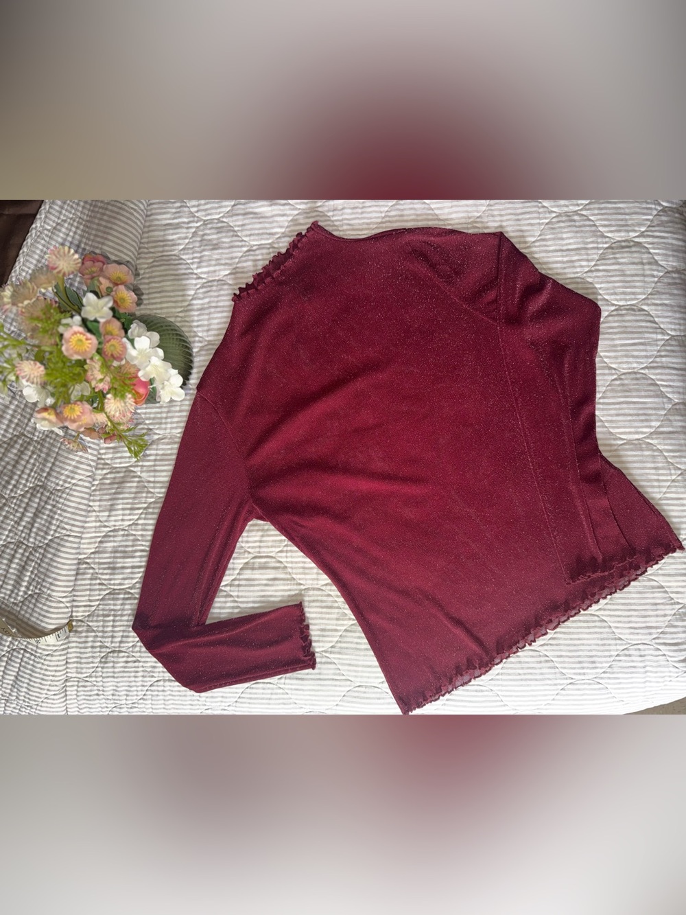Final Price. Forever 21 sheer glittered mock neck top